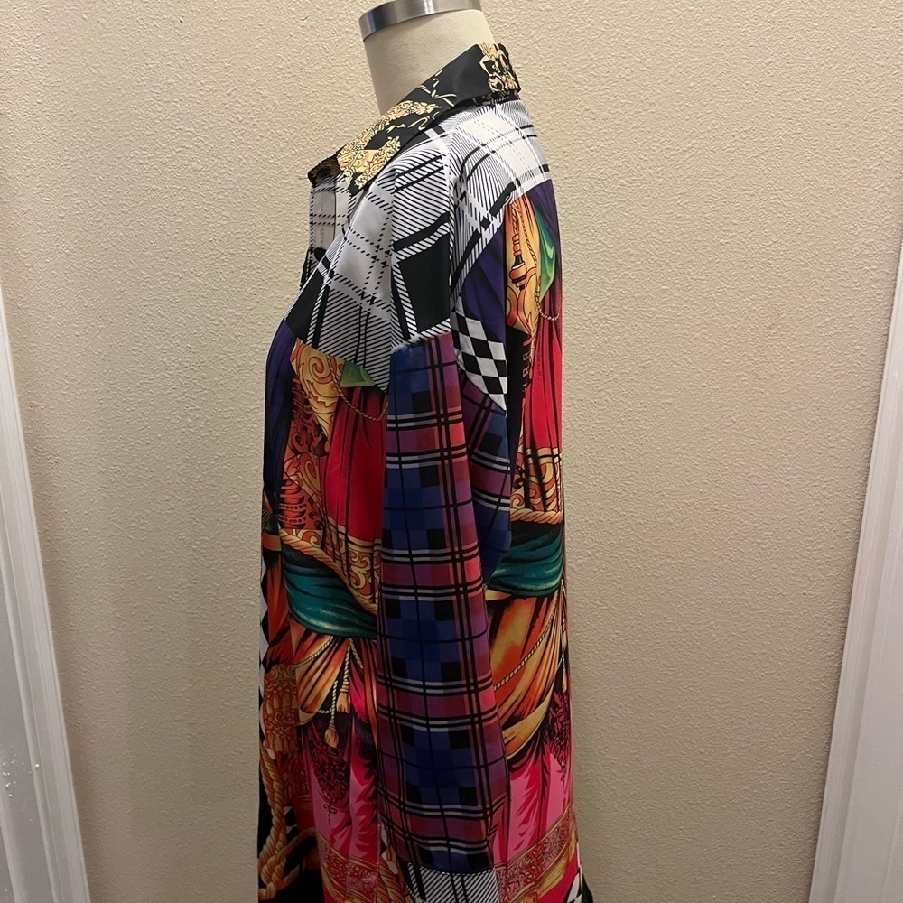 𝅺WOMEN’S Oversized shirt - Picture 4 of 5